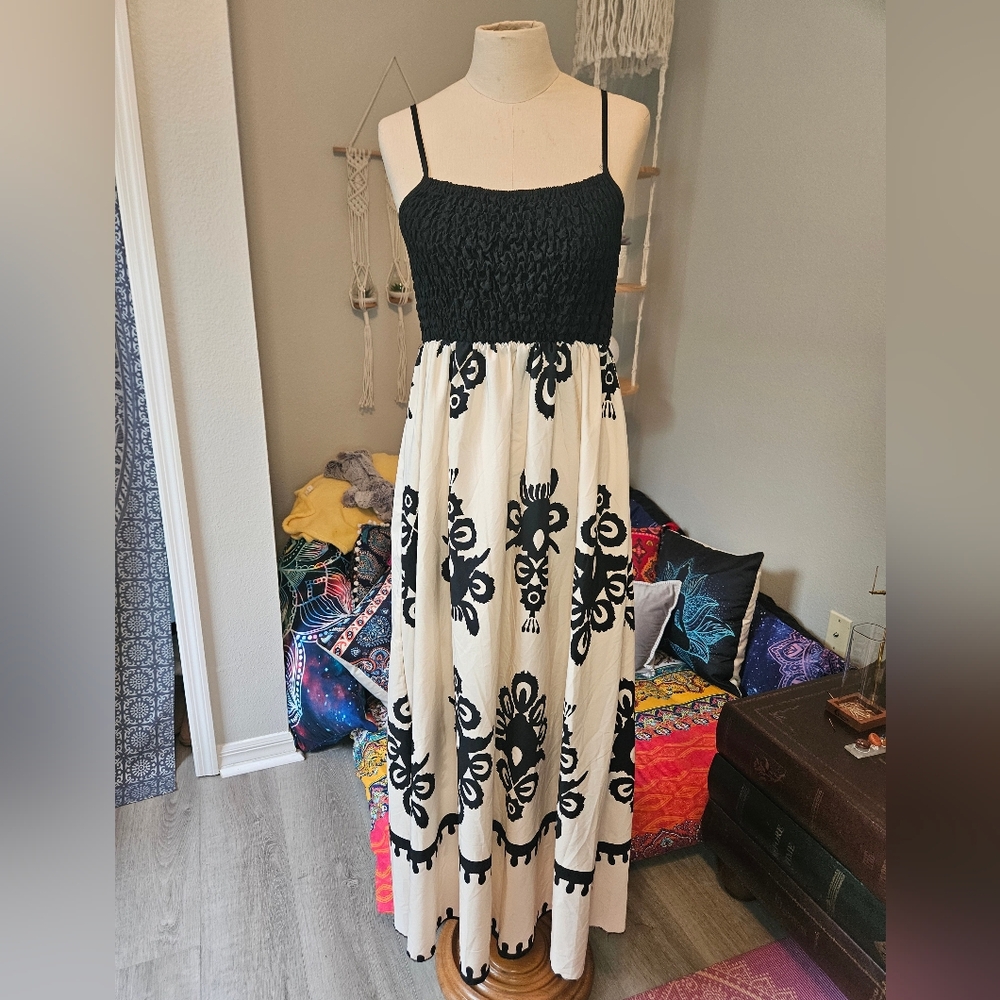 Black and Cream Print Maxi Dress Adjustable Straps - Picture 6 of 7